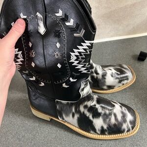 Black and White Western Cowboy Boots